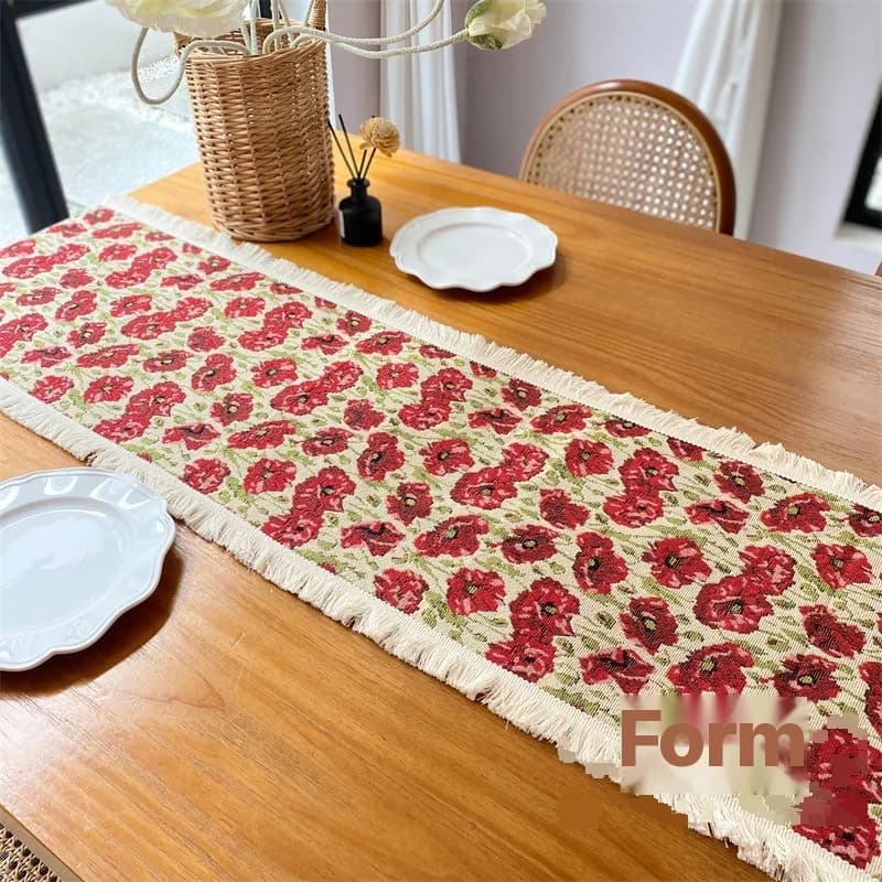 Bordløper i bomullsblanding med blomstermotiv