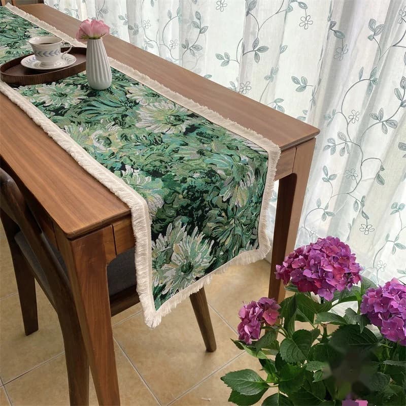 Jacquard-bordløper i bomullsblanding med blomstermønster til spisestuen